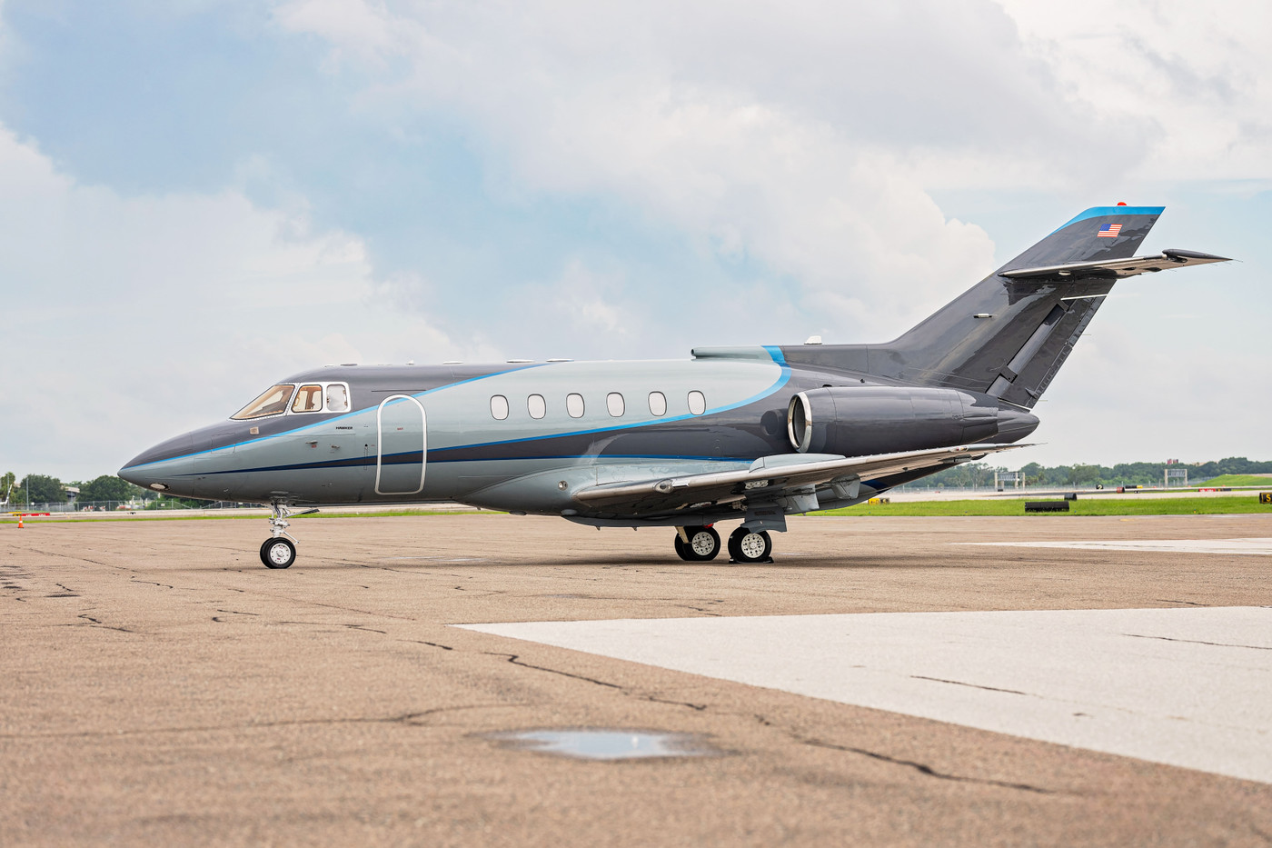 Hawker 800 - Image 2