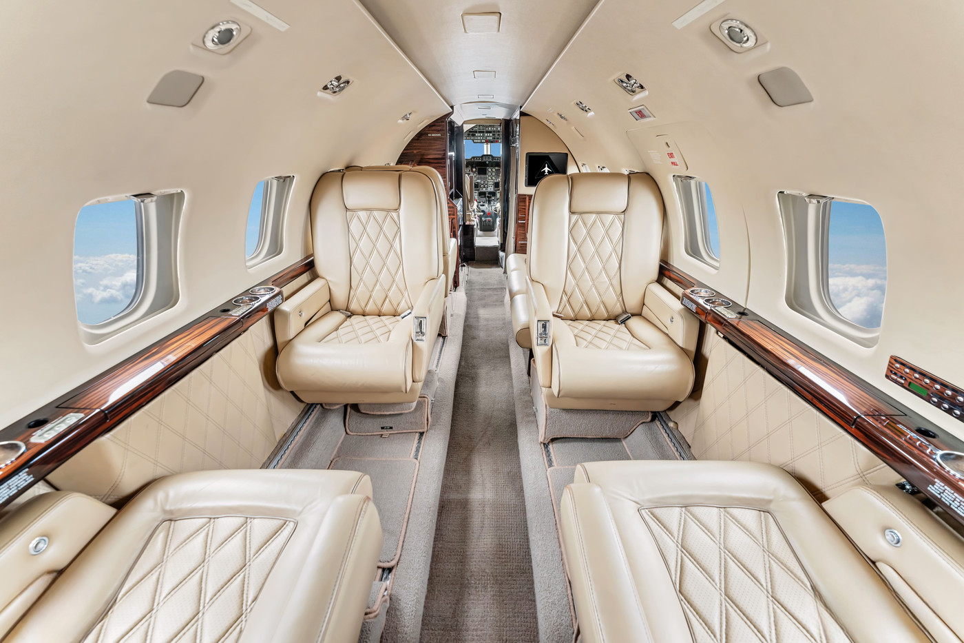 Hawker 800 - Image 5