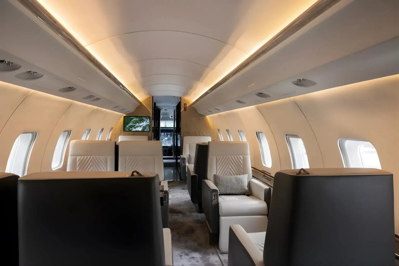 Global Express - Image 3