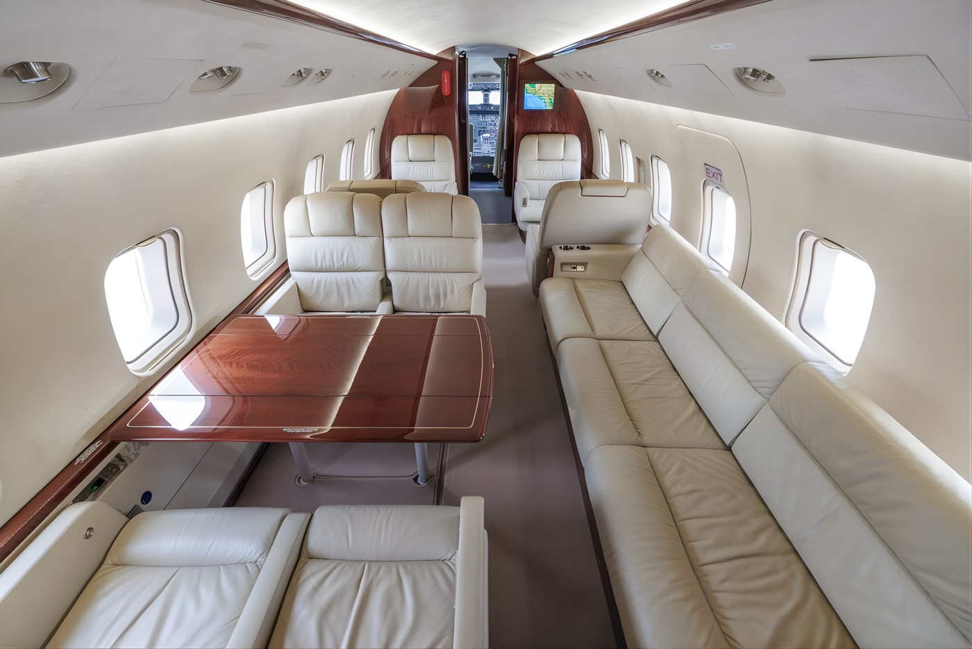 Challenger 601 - Image 2