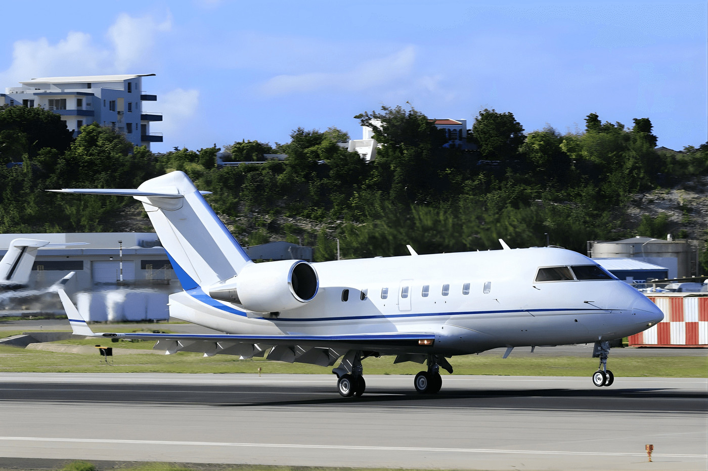 Challenger 601 - Image 2