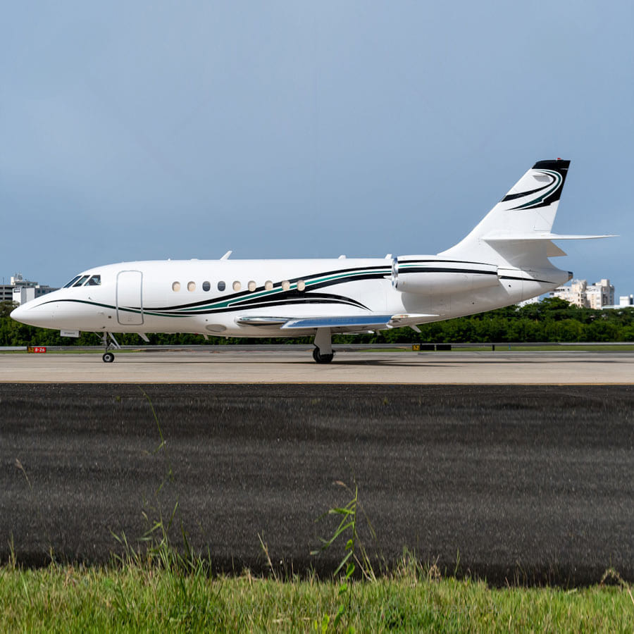 Falcon 2000 - Image 1