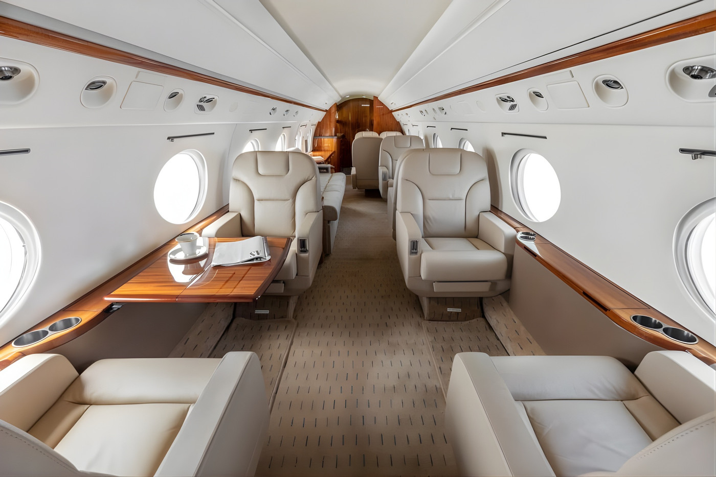 Gulfstream G-300 - Image 3
