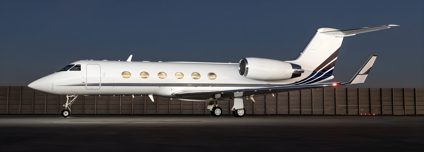 Gulfstream G-300 - Image 1